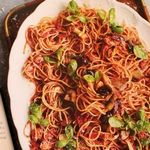 Jägerhähnchen mit Spaghetti und Pilzen