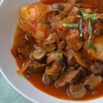 Hähnchen nach Jägerart mit Pilzen und Paprika