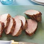 Schweinefilet, mariniert mit Kräutern