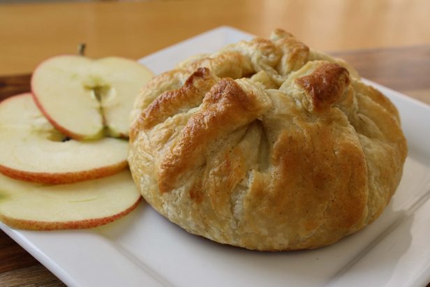 Come preparare i bignè di Brie e cipolla Vidalia