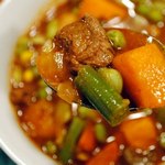 Eintopf mit grünen Bohnen und Rindfleisch