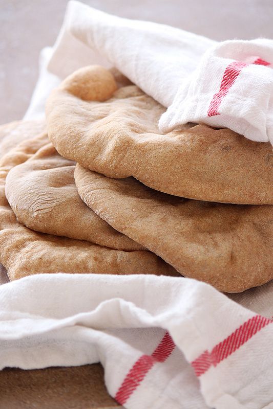 Wie man arabisches Pita mit Tasche zubereitet