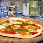 Hefepizzateig mit Wein