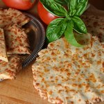 بيتزا بيانكا بالجبنة