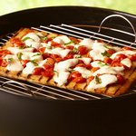 بيتزا مارغريتا مشوية بالجبن المزدوج