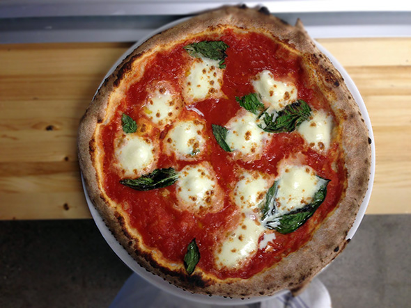 Zubereitung - Traditionelle Pizza Margherita