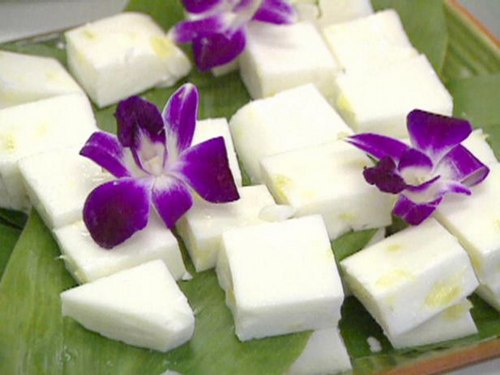 Zubereitung - Hawaiianisches Kokosnussdessert Haupia mit Ananas