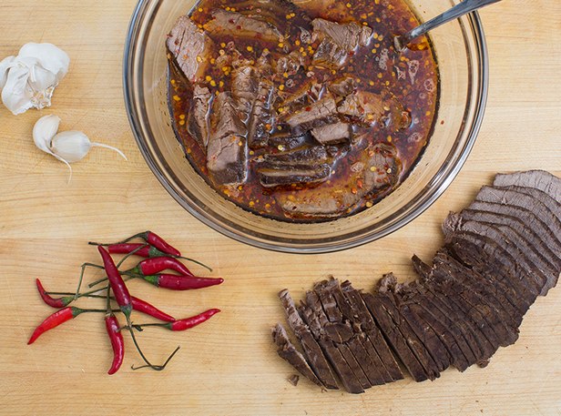 Zubereitung - Gegrilltes Rindfleisch in Teriyaki-Sauce mariniert