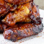 Gebackene Hähnchenflügel mit Zitrus-Margarita-Sauce