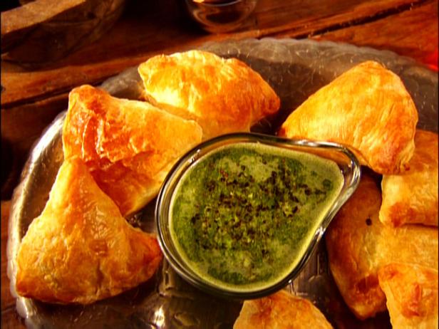 Zubereitung - Gebackene Samosas mit Minz-Chutney