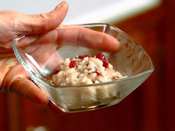 Zubereitung – Schneller Milchreis mit Zimt, Kardamom und Blaubeeren