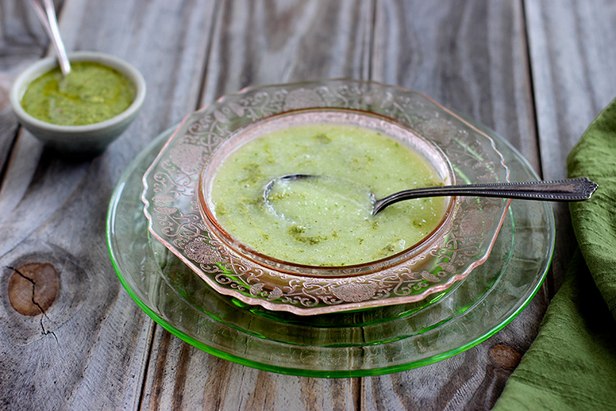 Wie man kalte Melonensuppe zubereitet