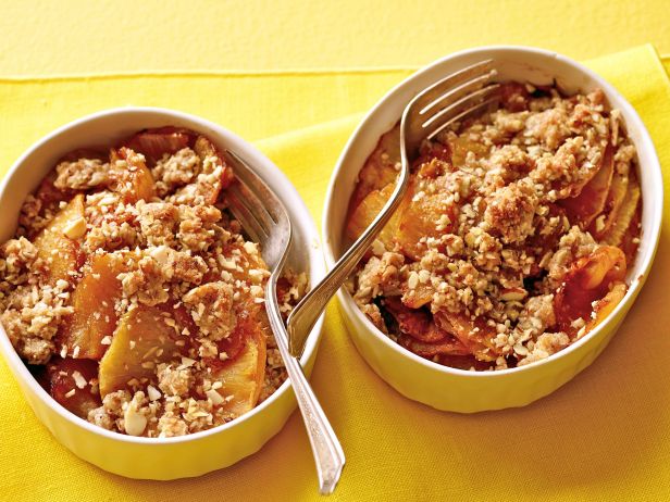Wie man Ananas-Crumble zubereitet