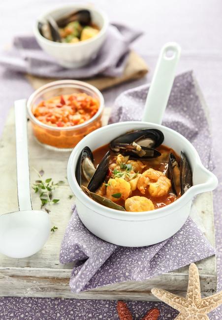 Wie man karibische Bouillabaisse „Fischtee“ zubereitet