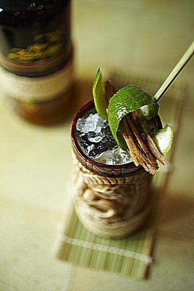 Wie man einen kubanischen Mojito zubereitet