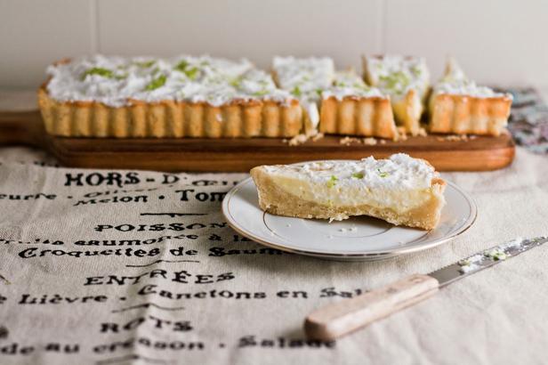 Wie man eine Kokos-Limetten-Tarte zubereitet