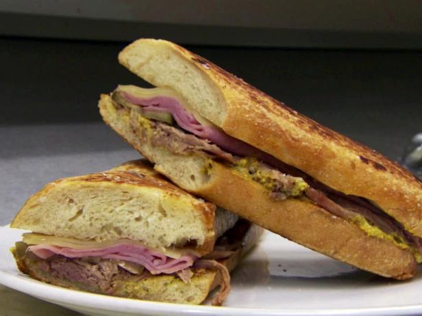 Wie man ein kubanisches Panini zubereitet