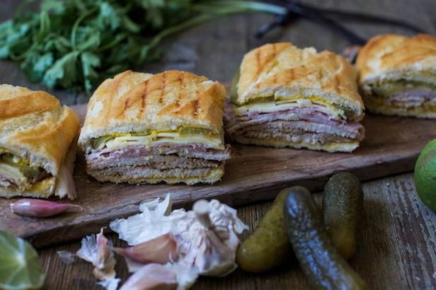 Πώς να φτιάξετε σάντουιτς Cubano