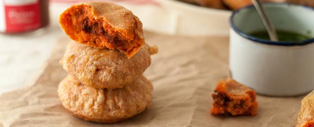 Wie man Kartoffelknödel mit Fleischfüllung zubereitet