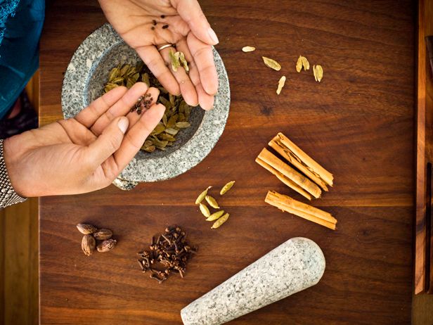 Wie man Garam Masala zubereitet