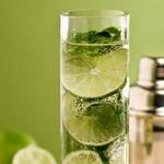 Brasilianischer Cocktail "Caipirinha"