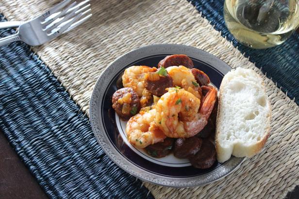 Wie man Garnelen- und Chorizo-Tapas zubereitet