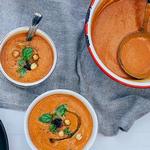 Gazpacho mit Balsamico-Essigglasur