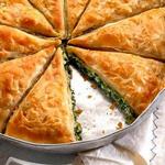 سباناكوبيتا (فطيرة السبانخ اليونانية)