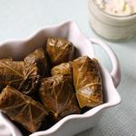 Dolmades (Kohlrouladen mit Weinblättern)
