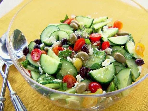 Zubereitung - Horiatiki-Salat mit Minze