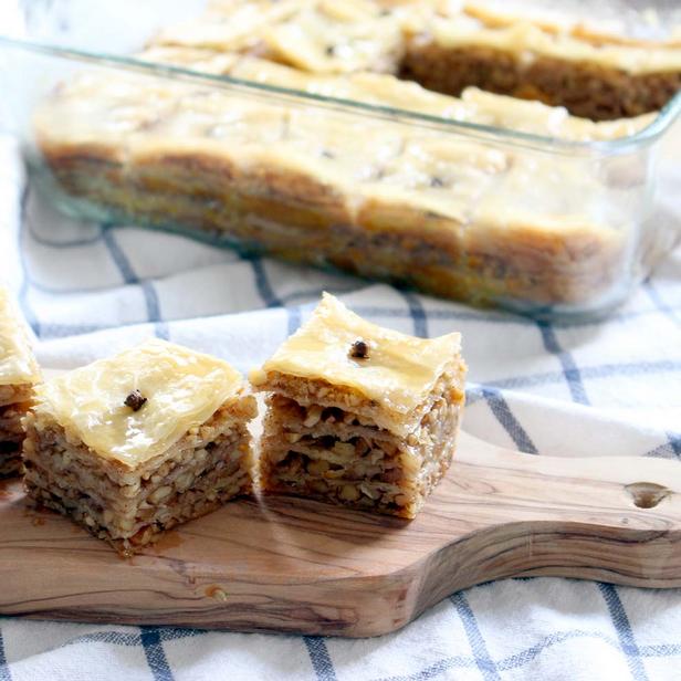 Wie man Honig-Baklava mit Feigen zubereitet
