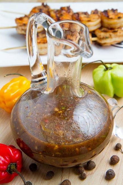 Wie man griechische Fleischsoße zubereitet