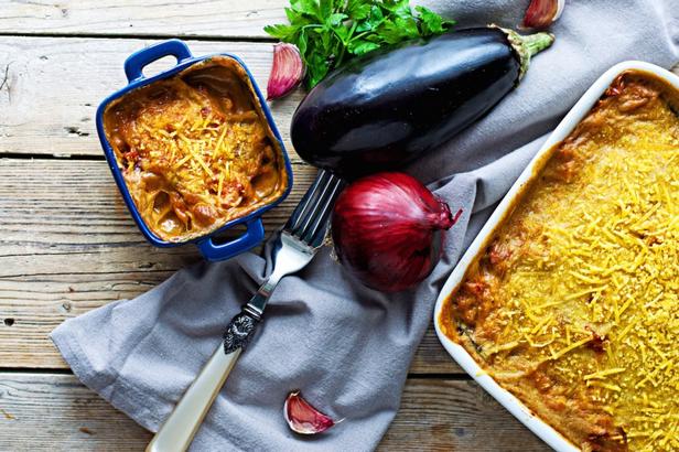 Kuidas valmistada - lihtne moussaka (Kreeka lihavorm)