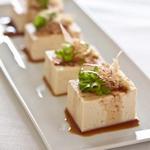 Kalter Salat mit Tofu