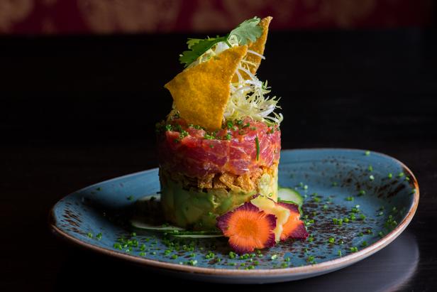 Wie man Tokyo Thunfisch-Tartar zubereitet