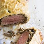 Fleisch im Brottopf