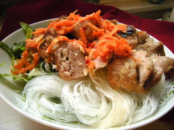 Zubereitung - Reisnudel-Fleischbällchen-Salatschüssel