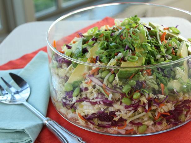 Wie man thailändischen Salat zubereitet