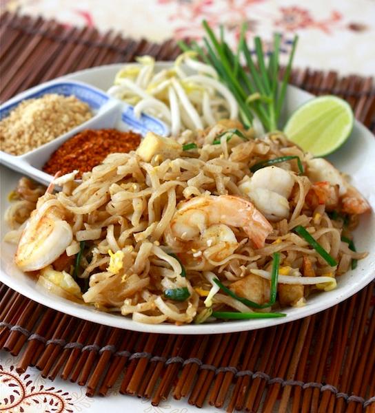 Pad Thai Kızarmış Erişte Nasıl Yapılır?