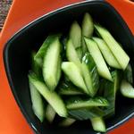 Thailändischer Gurkensalat