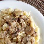 Deutsche Spätzle mit Pilzsoße
