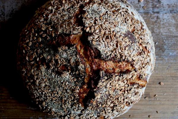 Come preparare il Volkornbrot (pane di segale integrale tedesco)