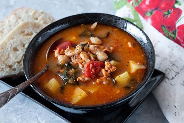 Rezept für portugiesische Kichererbsen-Grünkohl-Suppe