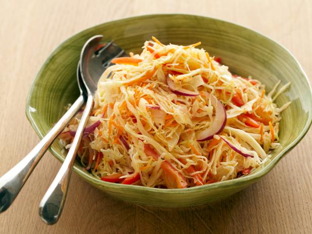 Come preparare - Insalata di cavolo cappuccio al cumino con vinaigrette