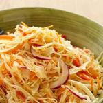 Kreuzkümmel-Krautsalat mit Vinaigrette