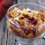 بودنغ الخبز بالتوت البري