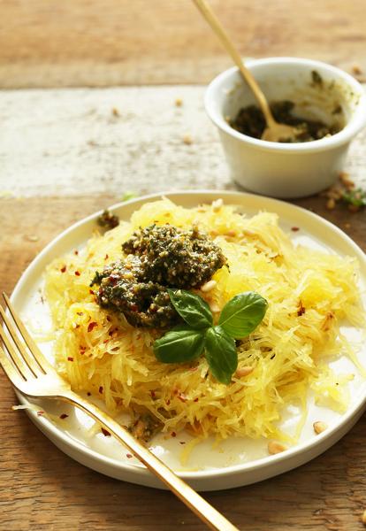 Come preparare - Spaghetti di zucca con condimento al curry e scalogno