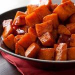 Süßkartoffeln, gebacken mit Honig und Zimt