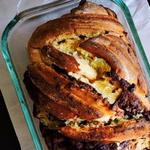 Süße „Babka“ mit Schokolade und Marzipan