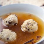 شوربة كنيدلاخ بالكمأة محشوة بفطر شيتاكي